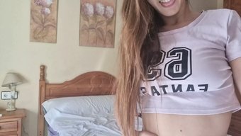 业余西班牙女孩拼命想...