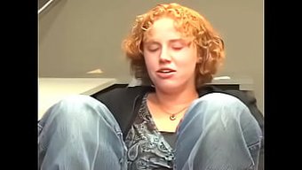 红发美女凯利被脸部操和深喉