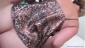 大奶熟女在现实生活中...