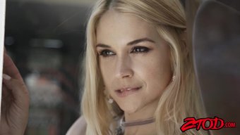 金发炸弹sarah ...
