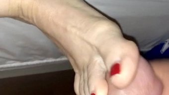 妻子的脏脚干我的鸡巴