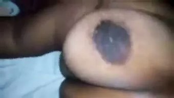 来自斯里兰卡的成熟妈...