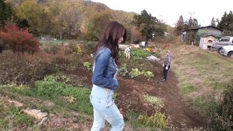 日本少女被亚洲业余爱...