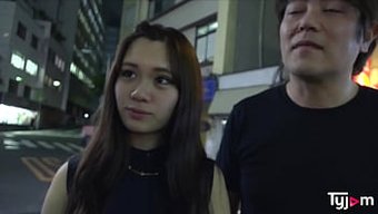 爱子的热辣和淫荡:与...
