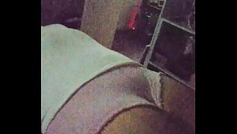 性欲旺盛的妻子给她的...