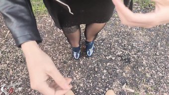 隔离期间的高级户外口...