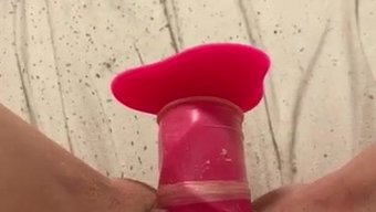 美丽的胖女人自慰会话...