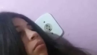 巴西少女在高清网络摄像头上