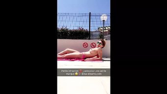 公共裸体的业余熟女 ...