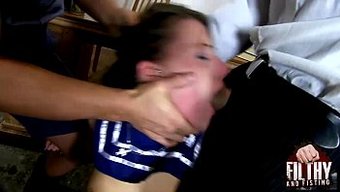 肛交和口交三人行