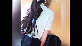 业余少女被大鸡巴撑开...