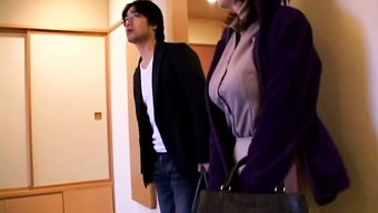 老夫妇和年轻夫妇在口交会话