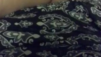 看一个美丽的胖女人在...