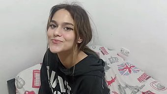 我的继妹要求大力的肛...
