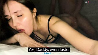 继父趁继女晚回家后趁机玩乐