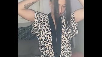 业余口交导致面部射精