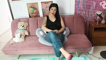 18岁的拉丁美女被小...