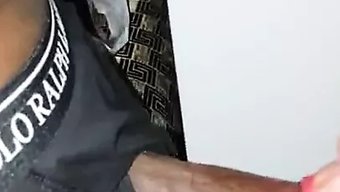 大黑屌吸吮摩洛哥荡妇...