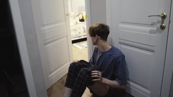 女友的情人:一个扭曲...