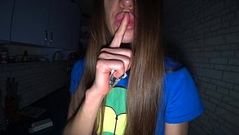 老公看着他朋友操老婆