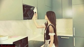 少女业余爱好者在惊人...
