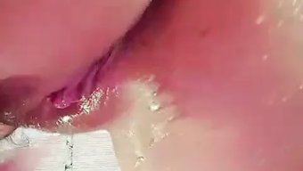 业余拉丁裔秘书变得湿...