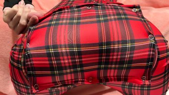 18岁的女孩用性玩具...