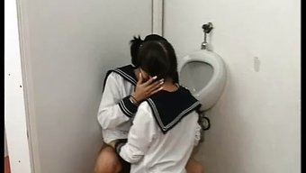 少女(18+)互相舔和指交