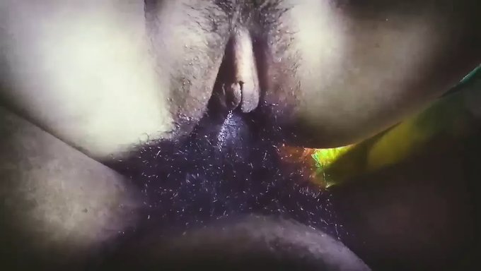 双性恋宝贝为她的男友体验强烈的高潮