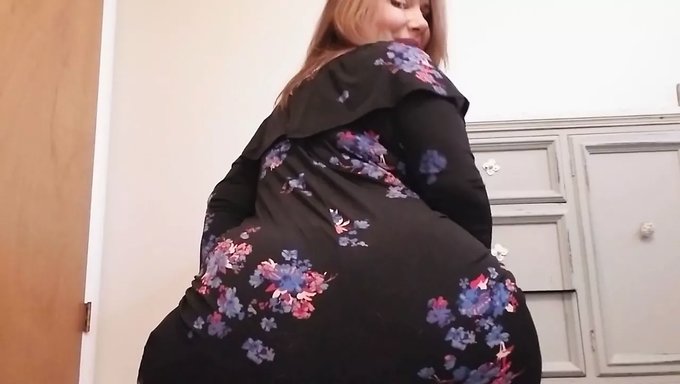 大屁股美女被屁股操了