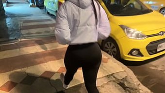 粉丝在店里遇到一个女...