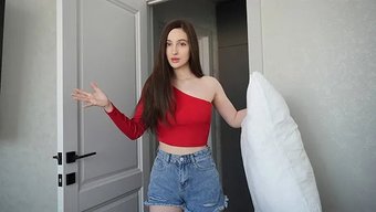 与我的娇小继妹分享一...