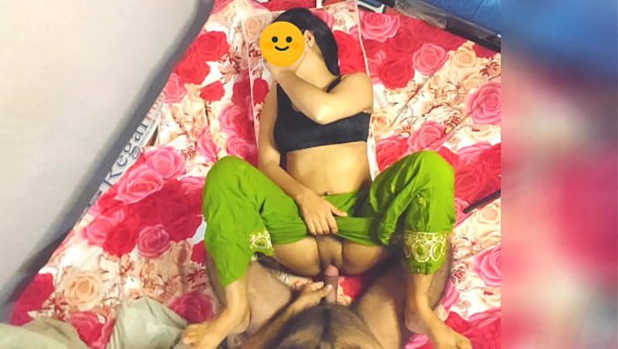 第一次和巴基斯坦妹子做爱,太兴奋太饥渴了