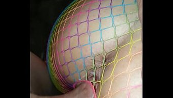 湿润而狂野:妻子的阴...