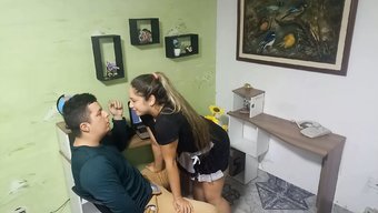 我和办公室女孩做爱的...