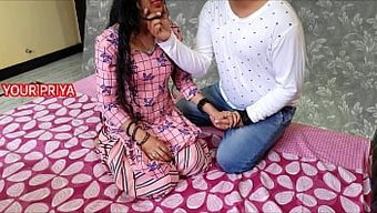 印度少女被哥哥舔阴部