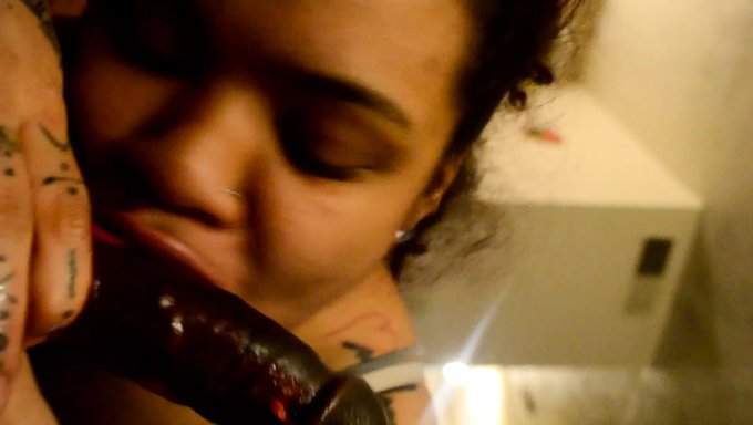 如何用水果卷轴在保姆的肺部射精