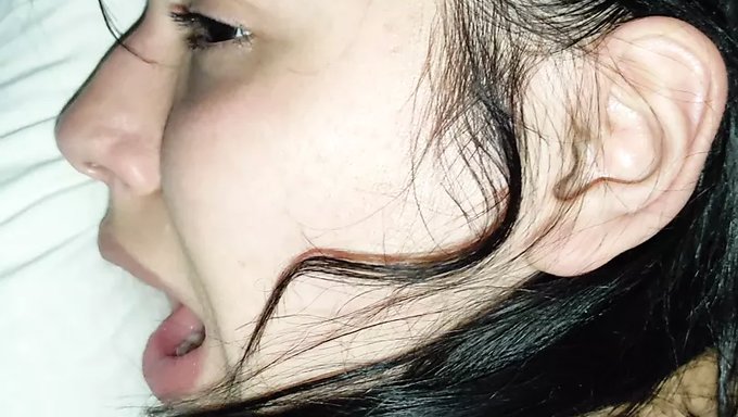 晚上用大自然的乳房操我最好的朋友的紧身阴道