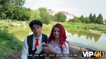美丽的红发奥利维亚小...