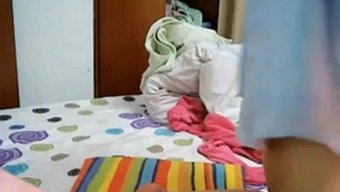 亚洲摄像头女孩的大奶子