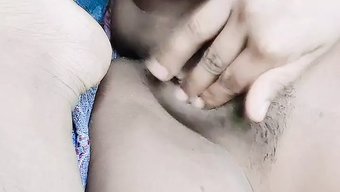 大胸部的亚洲女孩sh...