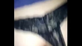 我喜欢肛交,并让我的...