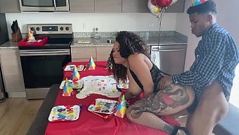 18+青少年:惊喜结...
