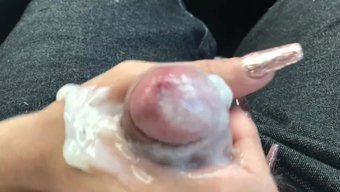 18+少女口爆并吞下精液