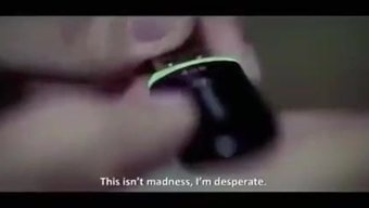 印度阿妹在公共场合被...