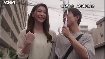 我的继母给了我一个毕...