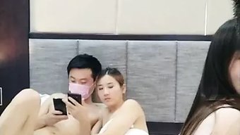 亚洲夫妇享受业余网络...