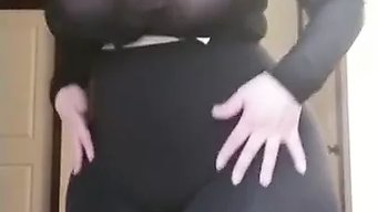 大奶屁股和乳头:岳母的欲望