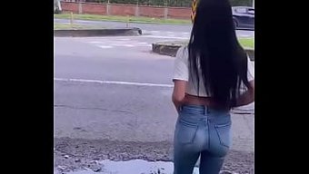 射精在拉丁美洲女孩的...