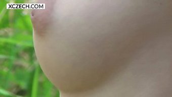 年轻18+的捷克女孩...